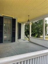 33 W Main St in Sharon, CT - Building Photo - Building Photo