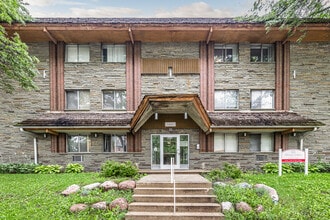 Johnson Legacy West in Milwaukee, WI - Foto de edificio - Interior Photo