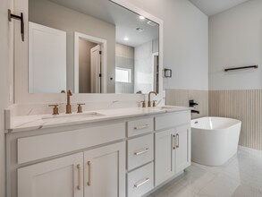 4112 NW 179th Terrace in Edmond, OK - Foto de edificio - Building Photo