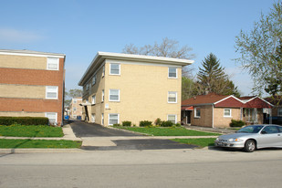 2046 N 17th Ave Apartments