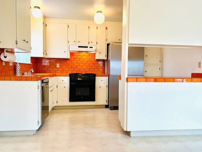 625 Cedar St in Aptos, CA - Building Photo - Building Photo