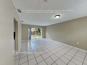 2565 NW 80th Ave in Margate, FL - Building Photo - Building Photo