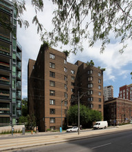 Park Lane Apartments in Toronto, ON - Building Photo - Building Photo