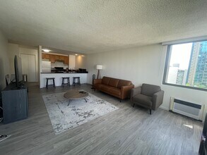 55 S Kukui St, Unit D1302 in Honolulu, HI - Building Photo - Building Photo