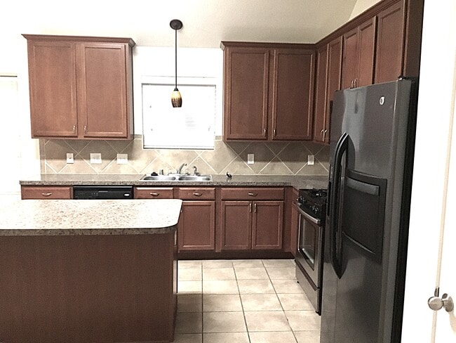 10019 Blissful Valley Ln in Tomball, TX - Building Photo - Building Photo