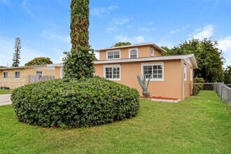 1443 7th St in West Palm Beach, FL - Building Photo - Building Photo