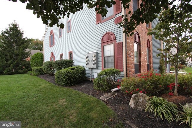property at 193 Wyndham Pl