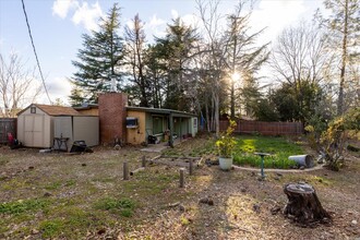 12282 Rough and Ready in Grass Valley, CA - Building Photo - Building Photo