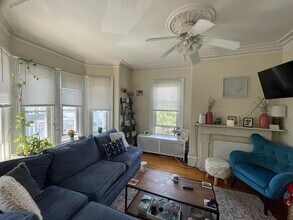 648 E 6th St, Unit 2 in Boston, MA - Building Photo - Building Photo
