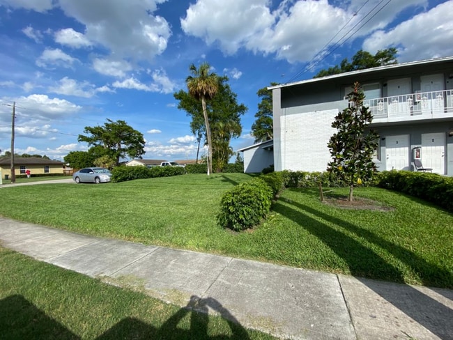 37280 Okeechobee Ave