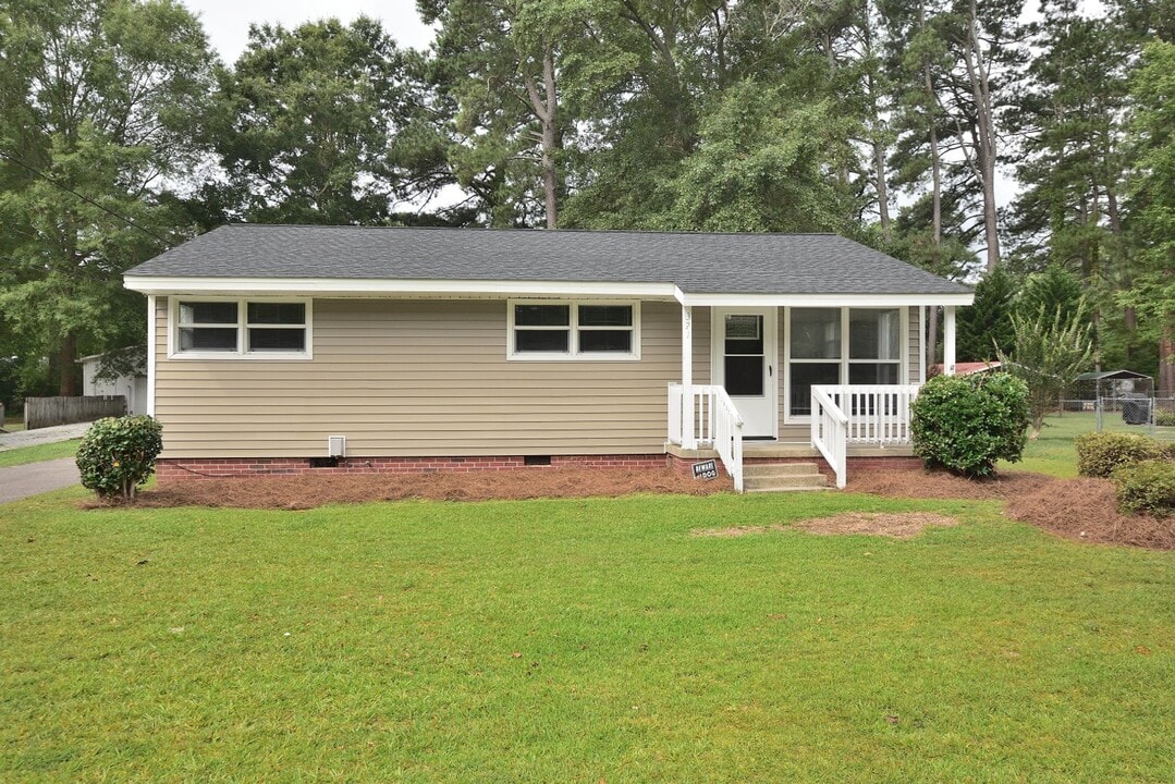 321 Briarcliff Rd in Rocky Mount, NC - Building Photo