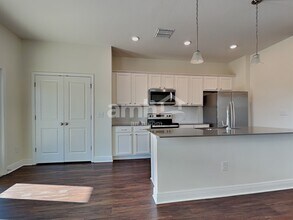 20486 Calla Lily Dr in Land O Lakes, FL - Foto de edificio - Building Photo