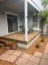 337 Alta Ave, Unit JADU in Santa Cruz, CA - Foto de edificio - Building Photo