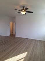 21226 Hwy 175 in Middletown, CA - Building Photo