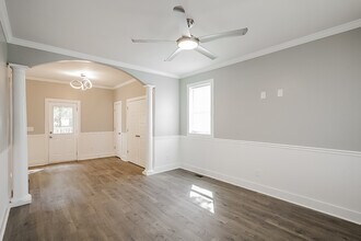 2320 Franco Rd in Nashville, TN - Building Photo - Building Photo
