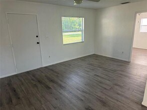 185 E Lake Mary Ave in Lake Mary, FL - Building Photo - Building Photo