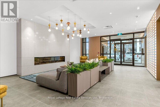 760 Whitlock Ave in Milton, ON - Building Photo - Building Photo