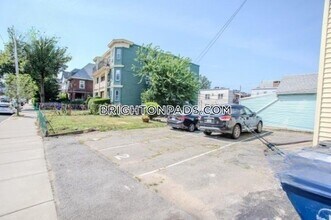 357 Market St-Unit -17 in Boston, MA - Building Photo - Building Photo