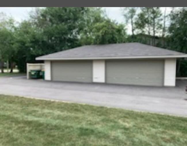 property at 500 Westwood Ct