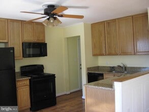 1594 N Harbor Dr in Saint Leonard, MD - Building Photo - Building Photo