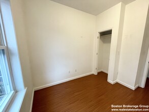 93A Hillside St, Unit 1 in Boston, MA - Building Photo - Building Photo