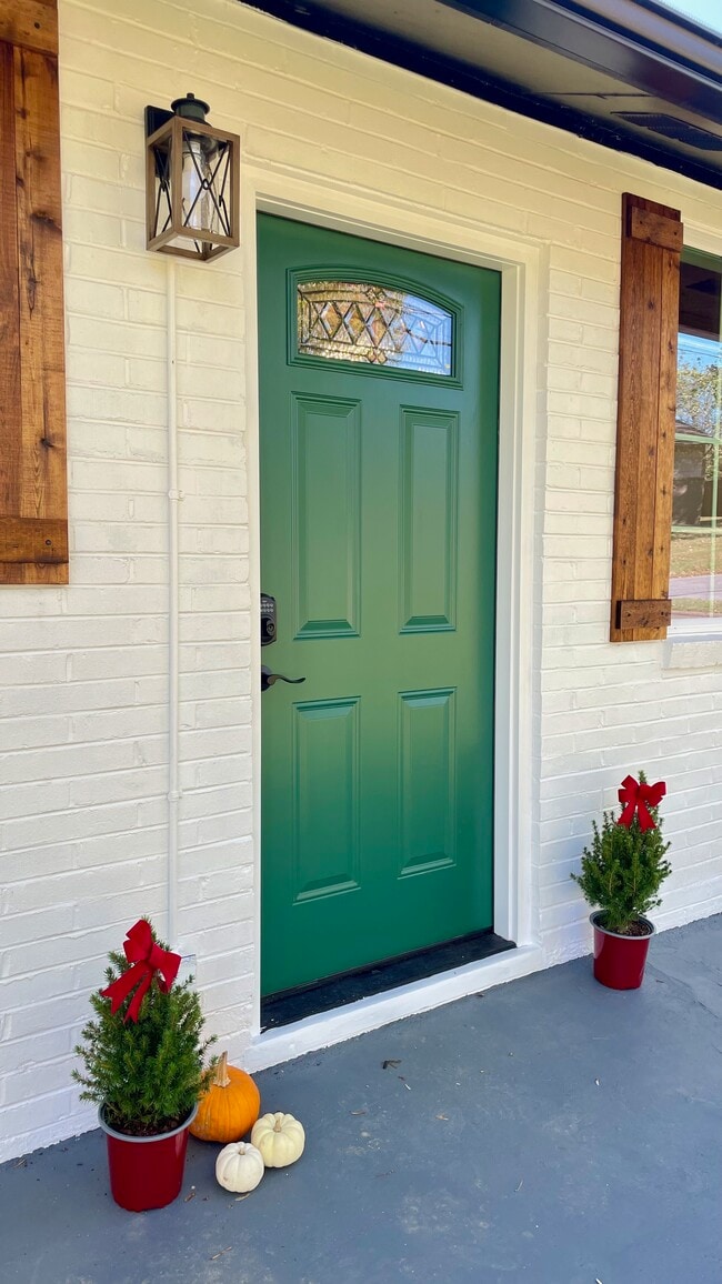 820 Goldfinch Ave in Knoxville, TN - Building Photo - Building Photo