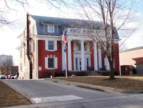 Theta Delta Chi in Ames, IA - Building Photo