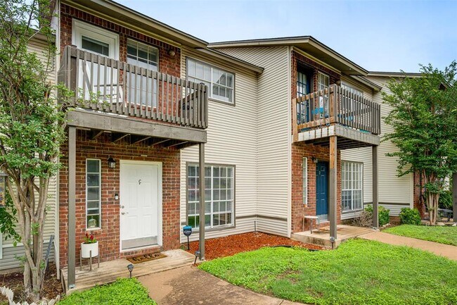 1815 River Crossing Cir in Austin, TX - Building Photo - Building Photo