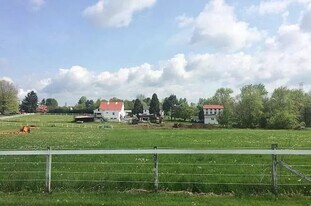 48 Buckwalter Rd in Spring City, PA - Building Photo