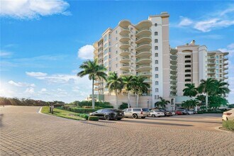 4811 Island Pond Ct in Bonita Springs, FL - Building Photo - Building Photo