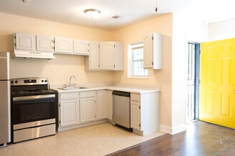 361 Joseph E. Lowery Blvd NW, Unit 4d in Atlanta, GA - Foto de edificio - Building Photo