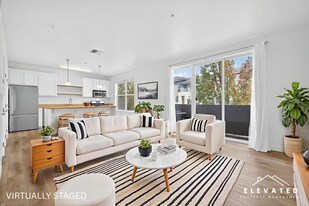 905 Doubles Dr in Santa Rosa, CA - Building Photo