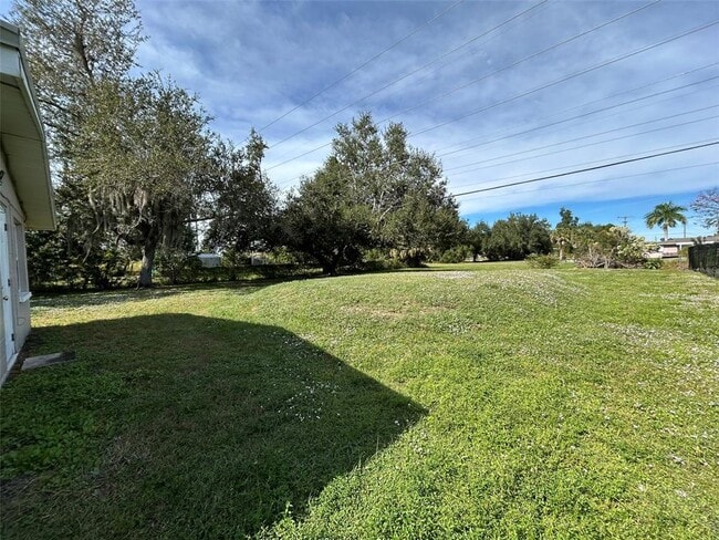 4722 Fairway Dr S in Punta Gorda, FL - Building Photo - Building Photo