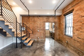 225 Old South High St in Harrisonburg, VA - Building Photo - Building Photo