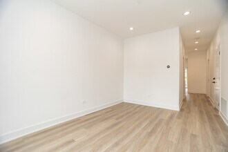 1723 W Pierce Ave in Chicago, IL - Building Photo - Building Photo