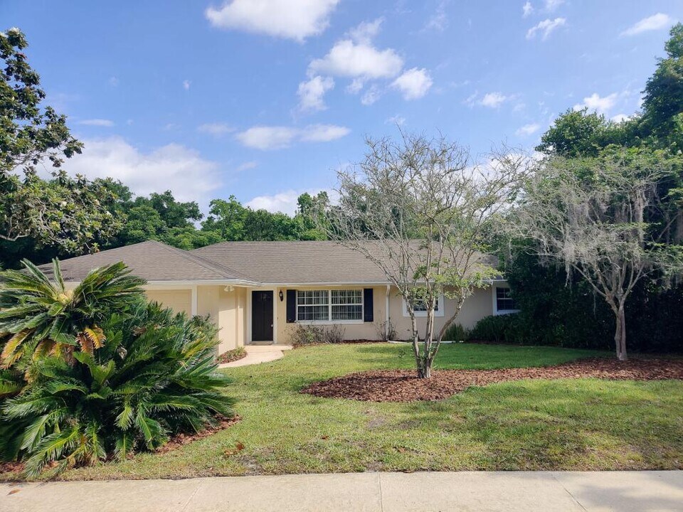 615 Fox Valley Dr in Longwood, FL - Building Photo