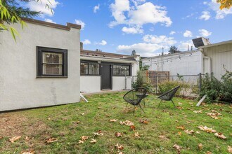 7515 N Albina Ave, Unit 7517 in Portland, OR - Building Photo - Building Photo