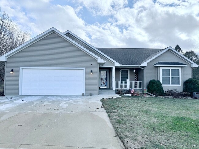 property at 1405 Emery Cir