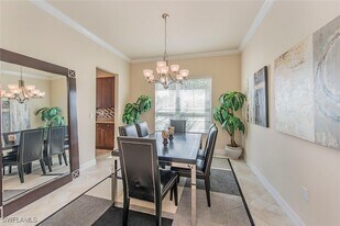 6559 Monterey Point in Naples, FL - Building Photo