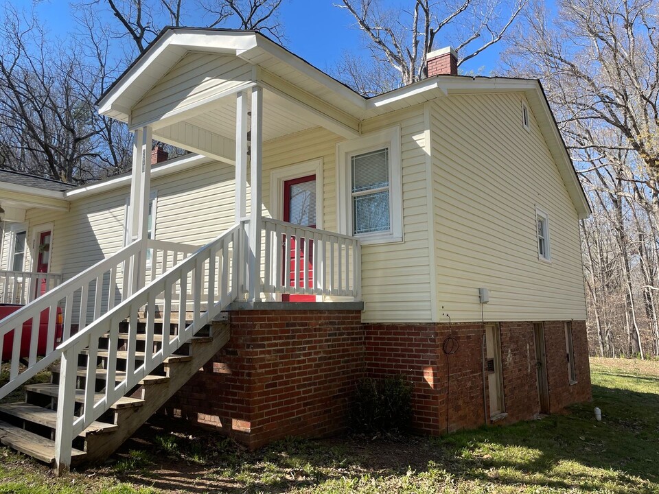 822-824 Highridge St in Asheboro, NC - Foto de edificio