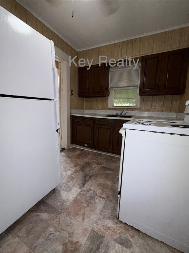 1005 Edenborn St in Pineville, LA - Building Photo - Building Photo