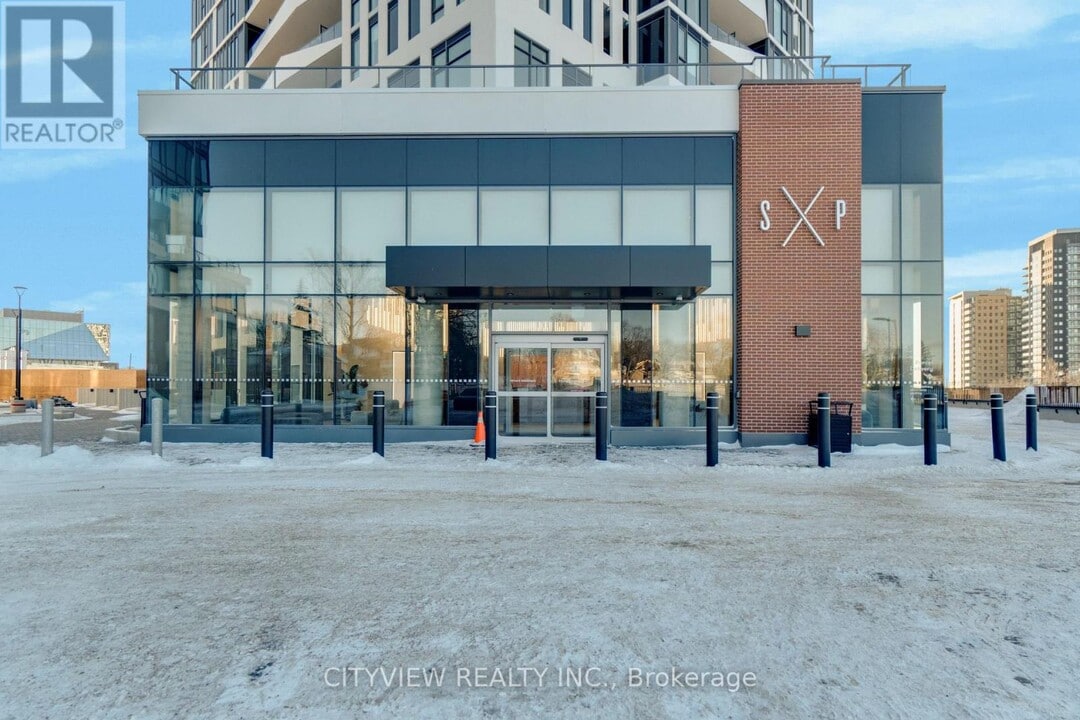 25 Wellington St S in Kitchener, ON - Building Photo