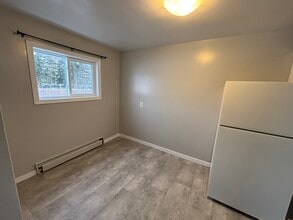 91 Ninth Ave in Kitchener, ON - Building Photo - Building Photo