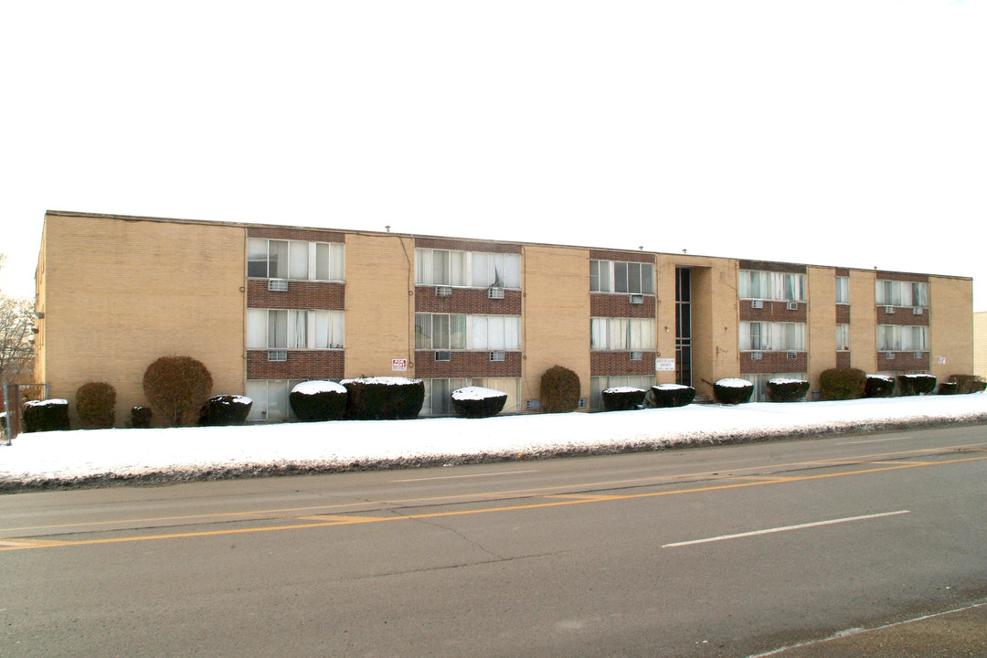 Mapleview Manor in Detroit, MI - Foto de edificio