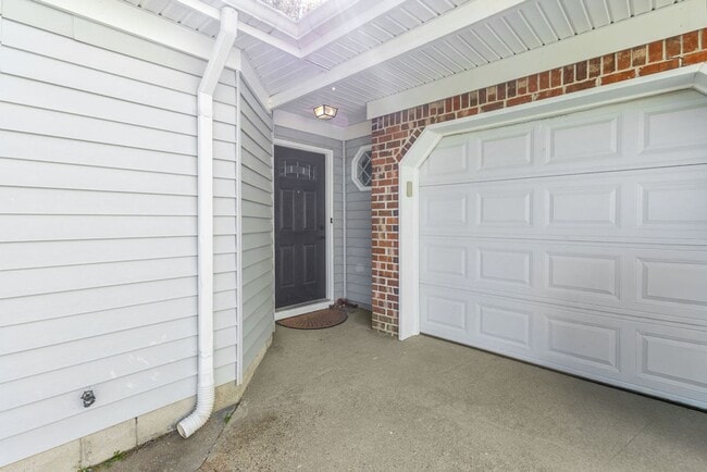 1333 Graylyn Ct in Virginia Beach, VA - Building Photo - Building Photo