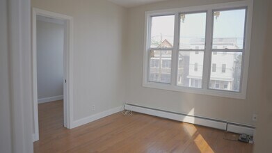 363 Avenue A in Bayonne, NJ - Building Photo - Building Photo