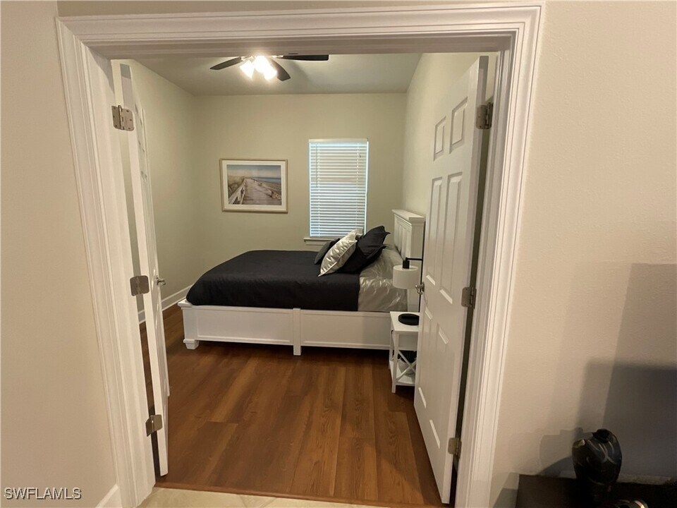 8248 Quaker Pl in Naples, FL - Building Photo