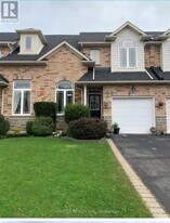 116 Benziger Ln in Hamilton, ON - Building Photo