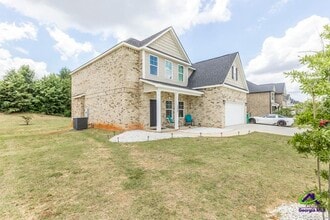 244 Oakley Ct in Bonaire, GA - Building Photo - Building Photo