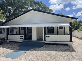 418 Adelia Ave, Unit 418